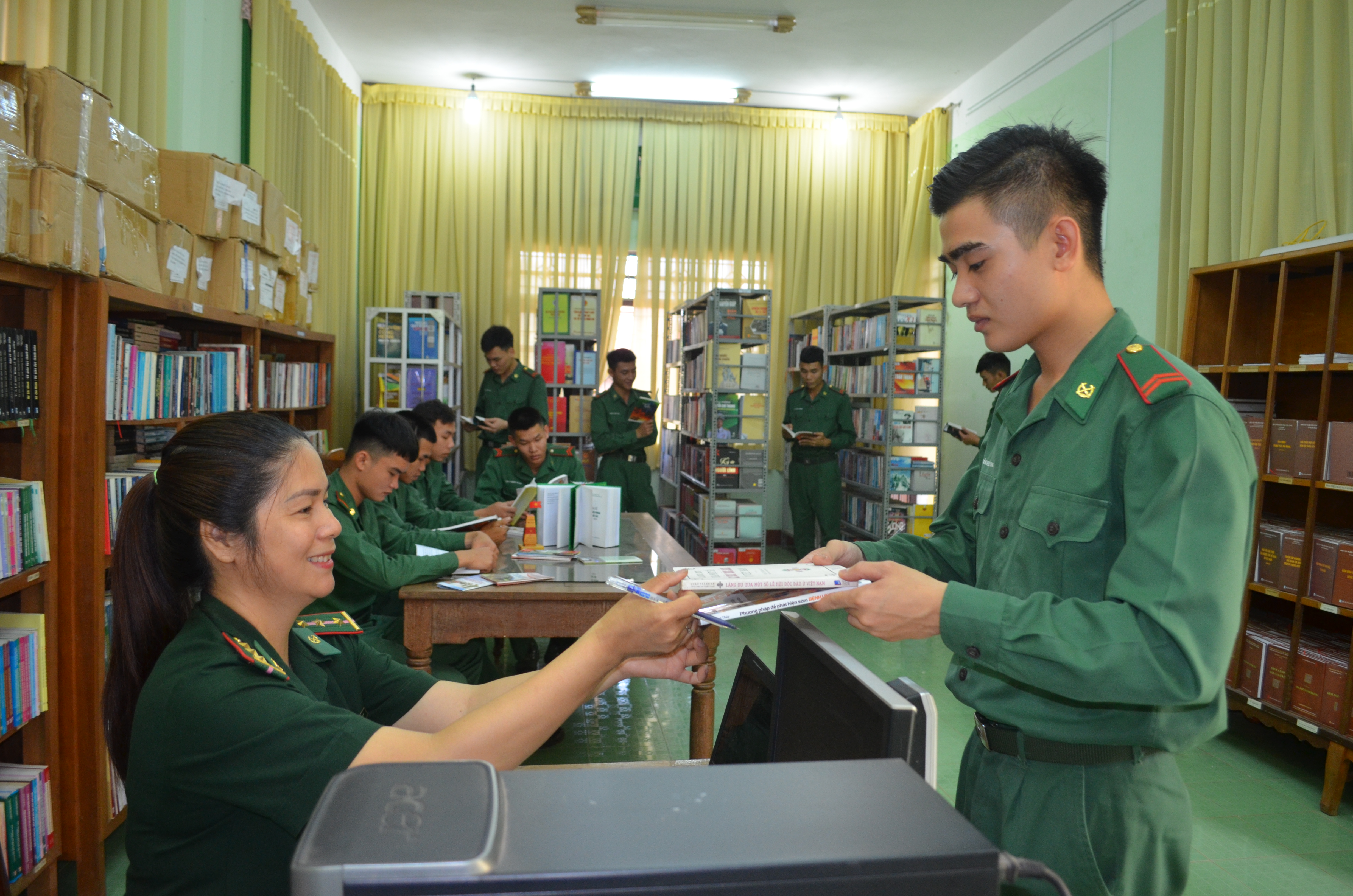 Bộ đội Biên phòng Đắk Lắk hưởng ứng Ngày sách Việt Nam